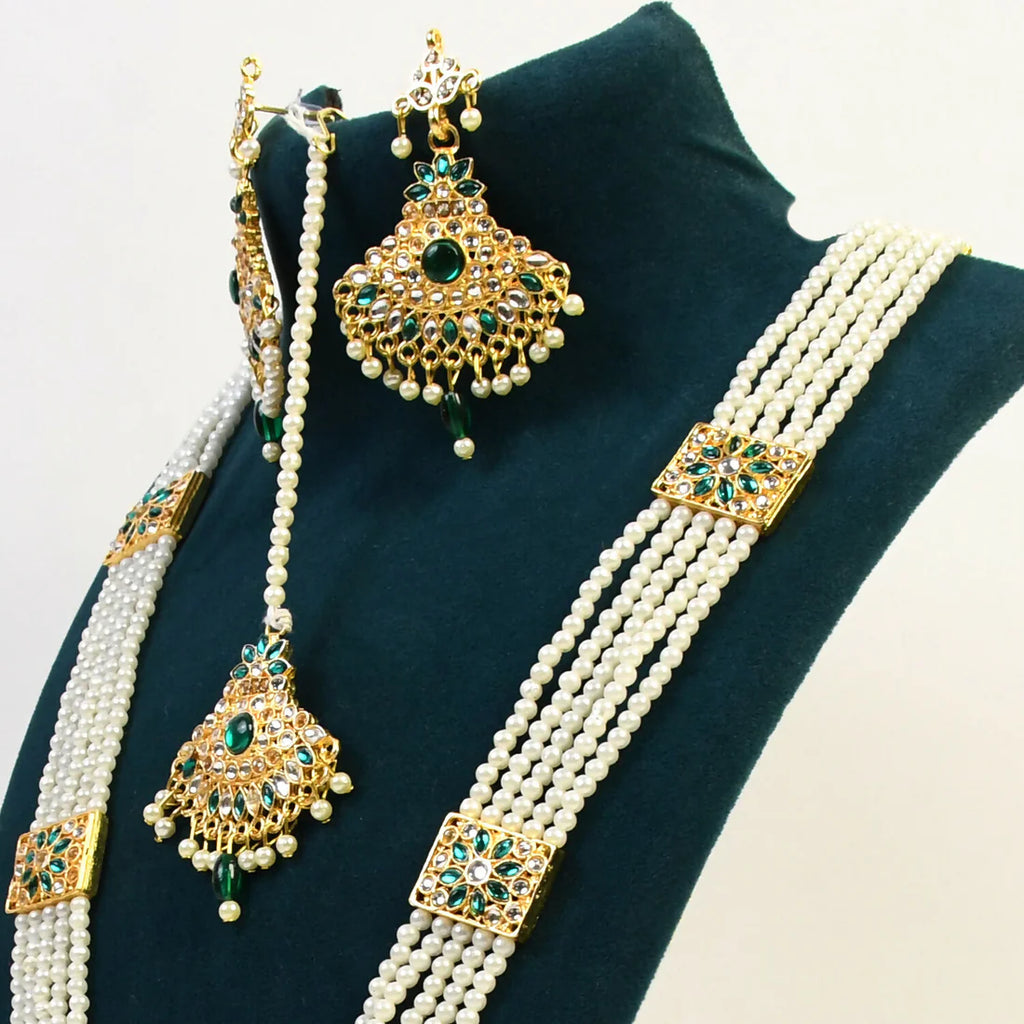 green Moti Rani Har – A Classic Symbol of Grace
